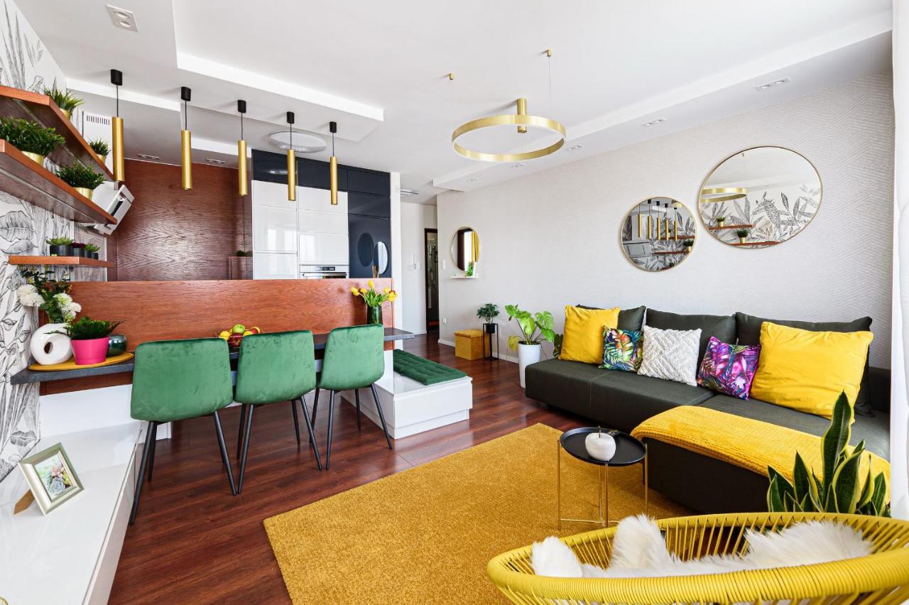 Hid19 Apartman Gyor Belvaros-Free Parking-Terrace Az Rq Vizi Elmenypark Es Gyogyfuerdonel Dış mekan fotoğraf
