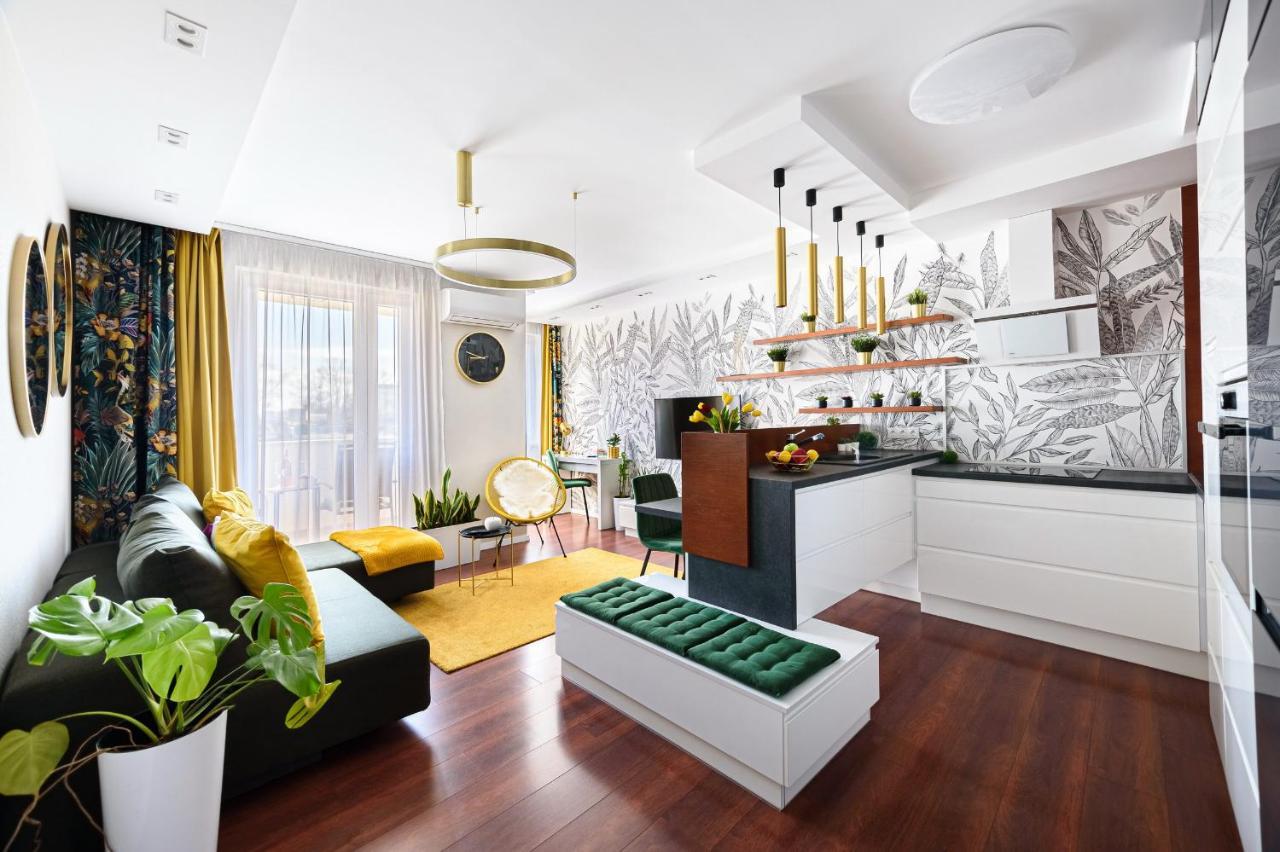 Hid19 Apartman Gyor Belvaros-Free Parking-Terrace Az Rq Vizi Elmenypark Es Gyogyfuerdonel Dış mekan fotoğraf