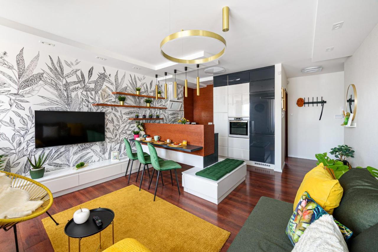 Hid19 Apartman Gyor Belvaros-Free Parking-Terrace Az Rq Vizi Elmenypark Es Gyogyfuerdonel Dış mekan fotoğraf
